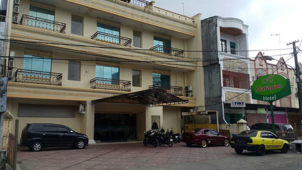 Hotel Harapan Makassar Exteriör bild